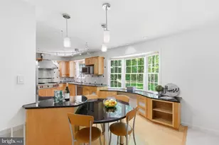 6423 John Jackson Ct, Fairfax Station, VA 22039 - Photo 16