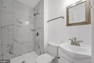 12016 Trossack Rd, Herndon, VA 20170 - Photo 18