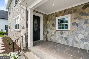 6634 Harriett St, Falls Church, VA 22042 - Photo 4