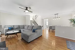 13689 Water Springs Ct, Centreville, VA 20121 - Photo 6