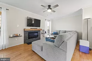 13689 Water Springs Ct, Centreville, VA 20121 - Photo 4