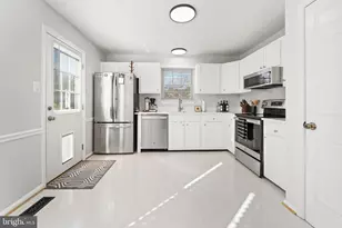 13689 Water Springs Ct, Centreville, VA 20121 - Photo 10
