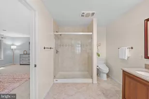 5015 Gadsen Dr, Fairfax, VA 22032 - Photo 20