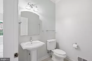 8613 Vernon Ave, Alexandria, VA 22309 - Photo 16