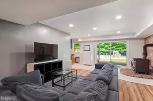 10101 Jaydee Blvd, Fairfax Station, VA 22039 - Photo 54