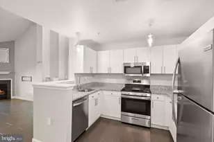 11381 Aristotle Dr, Fairfax, VA 22030 - Photo 14