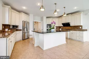 608 Nalls Farm Way, Great Falls, VA 22066 - Photo 26