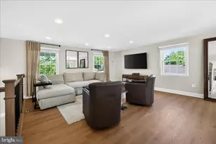 4112 Majestic Ln, Fairfax, VA 22033 - Photo 12