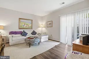 14473 Glencrest Cir, Centreville, VA 20120 - Photo 6