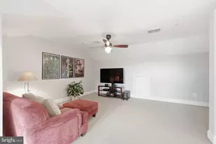 7046 Mundy Point Ct, Fort Belvoir, VA 22060 - Photo 32