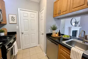 12124 Garden Ridge Ln, Fairfax, VA 22030 - Photo 10