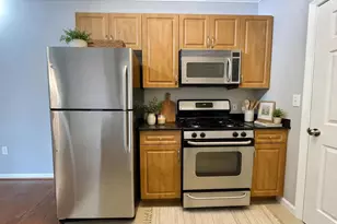 12124 Garden Ridge Ln, Fairfax, VA 22030 - Photo 8