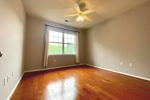 12124 Garden Ridge Ln, Fairfax, VA 22030 - Photo 16