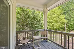 5033 Huntwood Manor Dr, Fairfax, VA 22030 - Photo 32