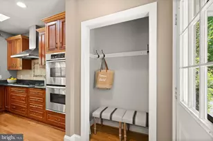 5033 Huntwood Manor Dr, Fairfax, VA 22030 - Photo 28