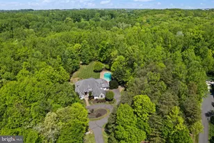 5033 Huntwood Manor Dr, Fairfax, VA 22030 - Photo 110