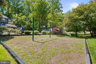 12001 Insha Ct, Reston, VA 20191 - Photo 36