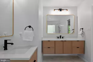 1554 Forest Villa Ln, McLean, VA 22101 - Photo 28