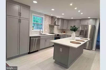 2283 Dosinia Court, Reston, VA 20191 - Photo 4
