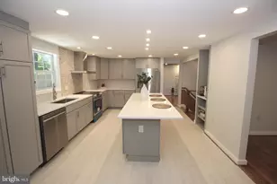 2283 Dosinia Ct, Reston, VA 20191 - Photo 2