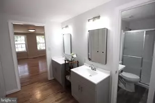 2283 Dosinia Ct, Reston, VA 20191 - Photo 16
