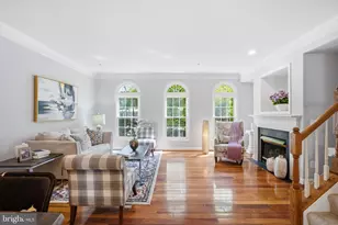 8894 Ashgrove House Ln, Vienna, VA 22182 - Photo 10