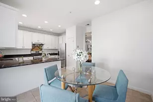 8894 Ashgrove House Ln, Vienna, VA 22182 - Photo 16