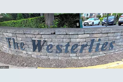 1667 Westwind Way #1667, McLean, VA 22102 - Photo 2