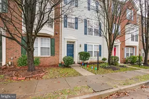 13665 St Johns Wood Pl, Herndon, VA 20171 - Photo 6
