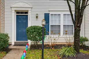 13665 St Johns Wood Pl, Herndon, VA 20171 - Photo 4