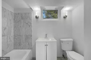 6474 Oakwood Dr, Falls Church, VA 22041 - Photo 28