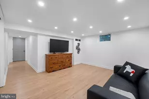 6474 Oakwood Dr, Falls Church, VA 22041 - Photo 22