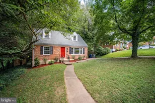 6474 Oakwood Dr, Falls Church, VA 22041 - Photo 2
