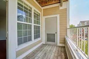 2701 Bellforest Ct, Vienna, VA 22180 - Photo 32