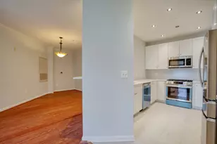 2701 Bellforest Ct, Vienna, VA 22180 - Photo 10