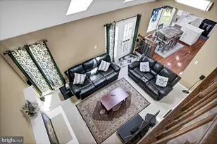 3289 Kinross Cir, Herndon, VA 20171 - Photo 18