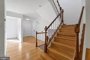 5926 Powell's Landing Rd, Burke, VA 22015 - Photo 8