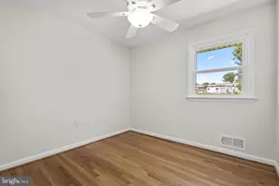 7530 Fairwood Ln, Falls Church, VA 22046 - Photo 20