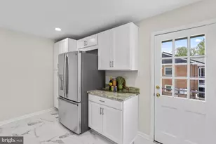 7530 Fairwood Ln, Falls Church, VA 22046 - Photo 14