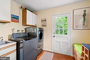 1920 Windmill Ln, Alexandria, VA 22307 - Photo 24