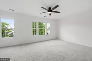 3603 Sweethorn Ct, Fairfax, VA 22033 - Photo 18