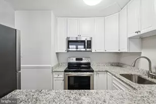 7907 Timarand Ct, Lorton, VA 22079 - Photo 16