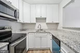 7907 Timarand Ct, Lorton, VA 22079 - Photo 18