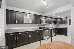 1527 Northgate Square, Reston, VA 20190 - Photo 8