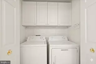 12501 Hayes Ct, Fairfax, VA 22033 - Photo 26