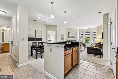 2665 Prosperity Avenue #351, Fairfax, VA 22031 - Photo 4