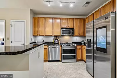 2665 Prosperity Avenue #351, Fairfax, VA 22031 - Photo 6
