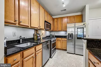 2665 Prosperity Avenue #351, Fairfax, VA 22031 - Photo 4