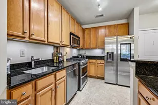 2665 Prosperity Ave, Fairfax, VA 22031 - Photo 4