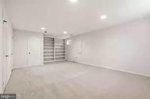 2615 Thomas Young Ln, Herndon, VA 20171 - Photo 58